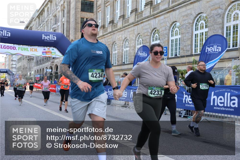 07.09.2025 - BARMER Alsterlauf Strokosch-Dieckow http://msf.ph/oto/8732732 07.09.2025 10:21:52 Ziel 2051, 2182, 2727, 2972, 2976, 3223, 3248, 3571, 3699, 4350, 4448, 4475, 4563, 4907, 5735 meine-sportfotos.de