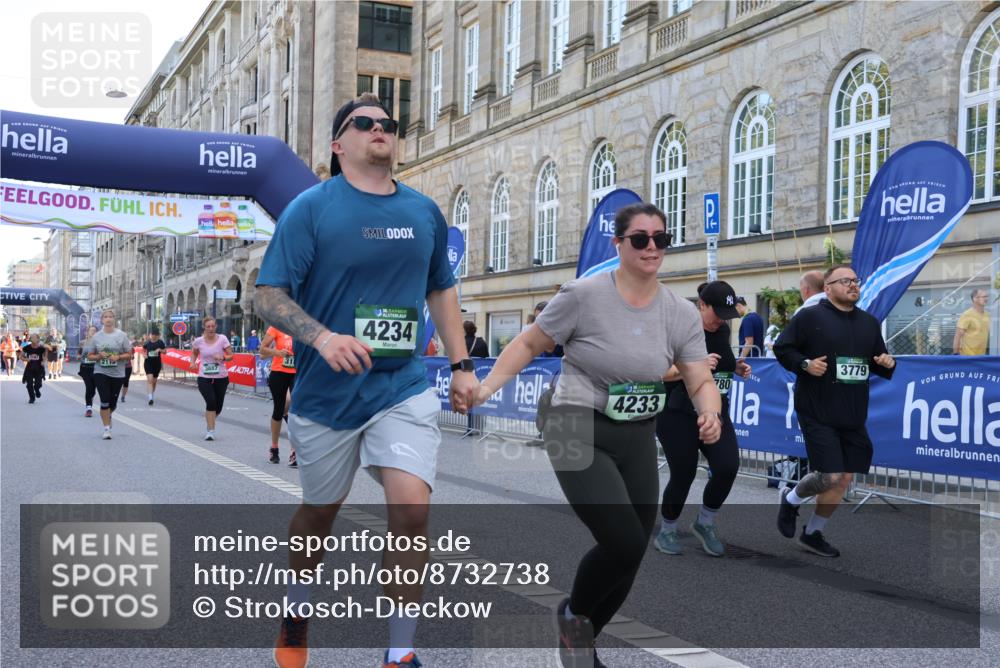 07.09.2025 - BARMER Alsterlauf Strokosch-Dieckow http://msf.ph/oto/8732738 07.09.2025 10:21:52 Ziel 2051, 2182, 2727, 2972, 2976, 3223, 3248, 3571, 3699, 4350, 4448, 4475, 4563, 4907, 5735 meine-sportfotos.de