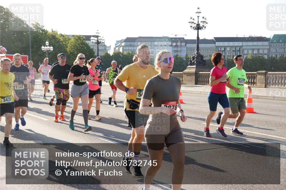 07.09.2025 - BARMER Alsterlauf Yannick Fuchs http://msf.ph/oto/8732745 07.09.2025 09:05:06 Laufen 2292, 5762, 3433, 8164, 4711, 50, 136, 078, 5073 meine-sportfotos.de