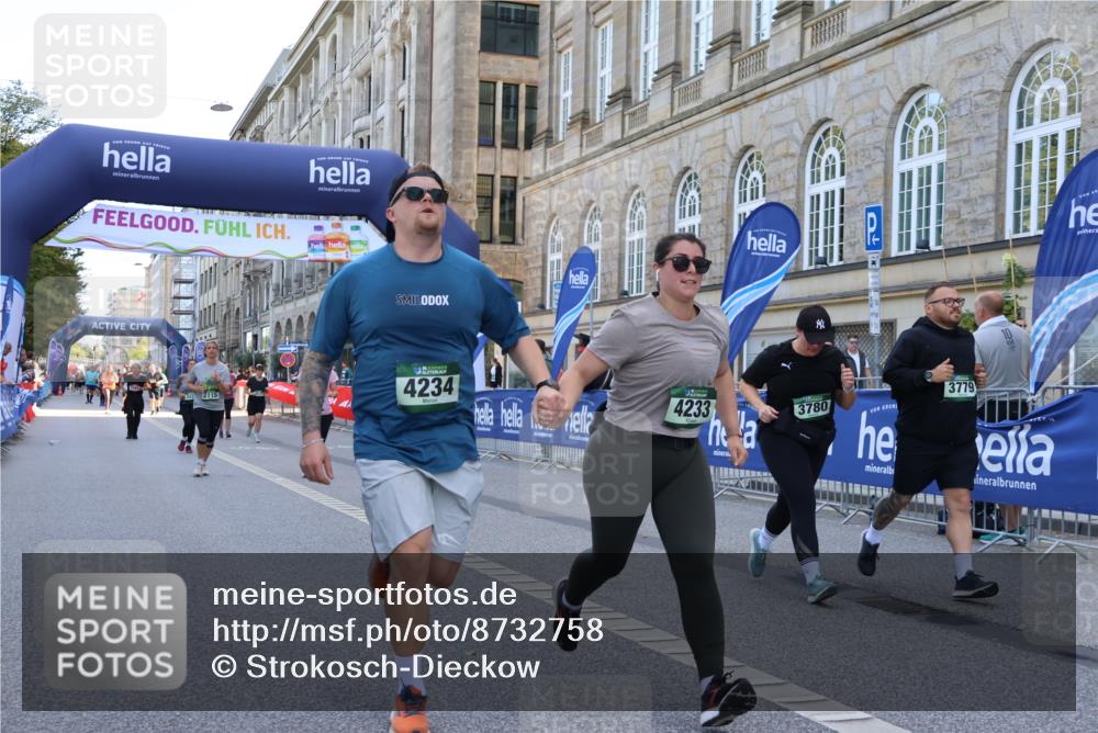 07.09.2025 - BARMER Alsterlauf Strokosch-Dieckow http://msf.ph/oto/8732758 07.09.2025 10:21:51 Ziel 2051, 2182, 2727, 2972, 2976, 3223, 3248, 3571, 3699, 4350, 4448, 4475, 4563, 4907, 5735 meine-sportfotos.de