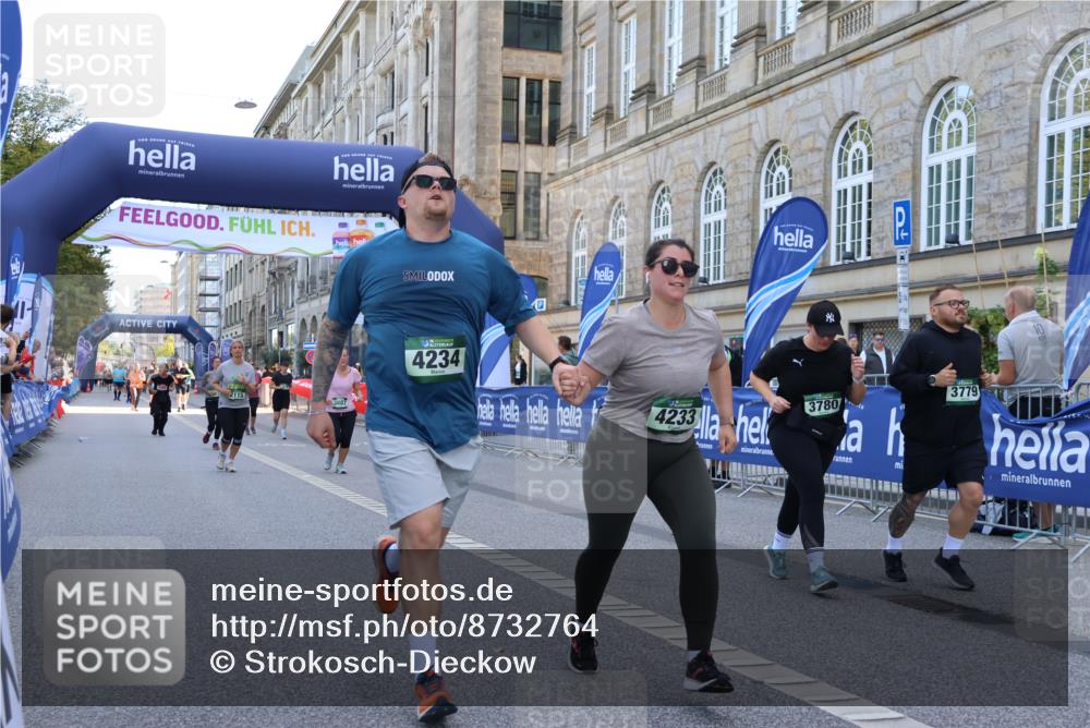 07.09.2025 - BARMER Alsterlauf Strokosch-Dieckow http://msf.ph/oto/8732764 07.09.2025 10:21:51 Ziel 2051, 2182, 2727, 2972, 2976, 3223, 3248, 3571, 3699, 4350, 4448, 4475, 4563, 4907, 5735 meine-sportfotos.de