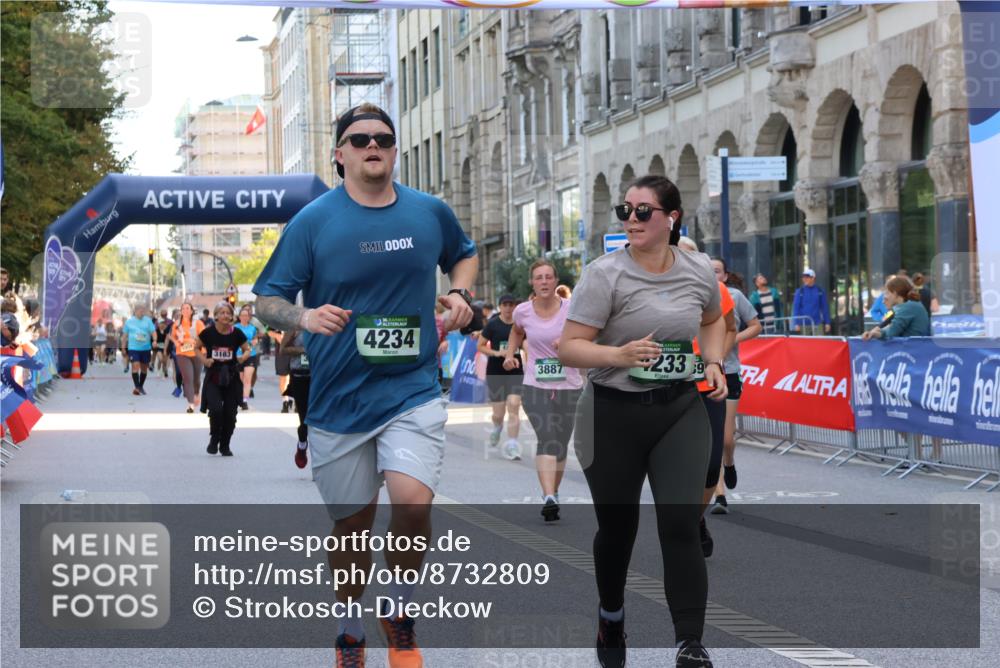 07.09.2025 - BARMER Alsterlauf Strokosch-Dieckow http://msf.ph/oto/8732809 07.09.2025 10:21:49 Ziel 2051, 2182, 2727, 3185, 3248, 3571, 3699, 4350, 4448, 4475, 4563, 4907, 5735, 8004 meine-sportfotos.de