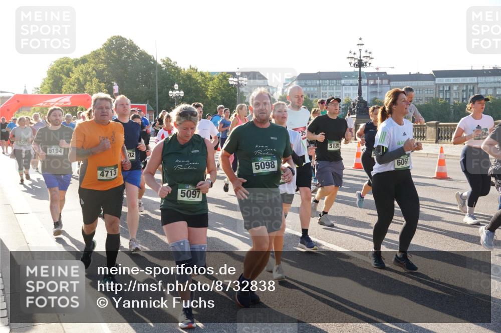 07.09.2025 - BARMER Alsterlauf Yannick Fuchs http://msf.ph/oto/8732838 07.09.2025 09:05:21 Laufen 5727, 6194, 4713, 02, 5097, 5098, 35, 5181, 6061 meine-sportfotos.de