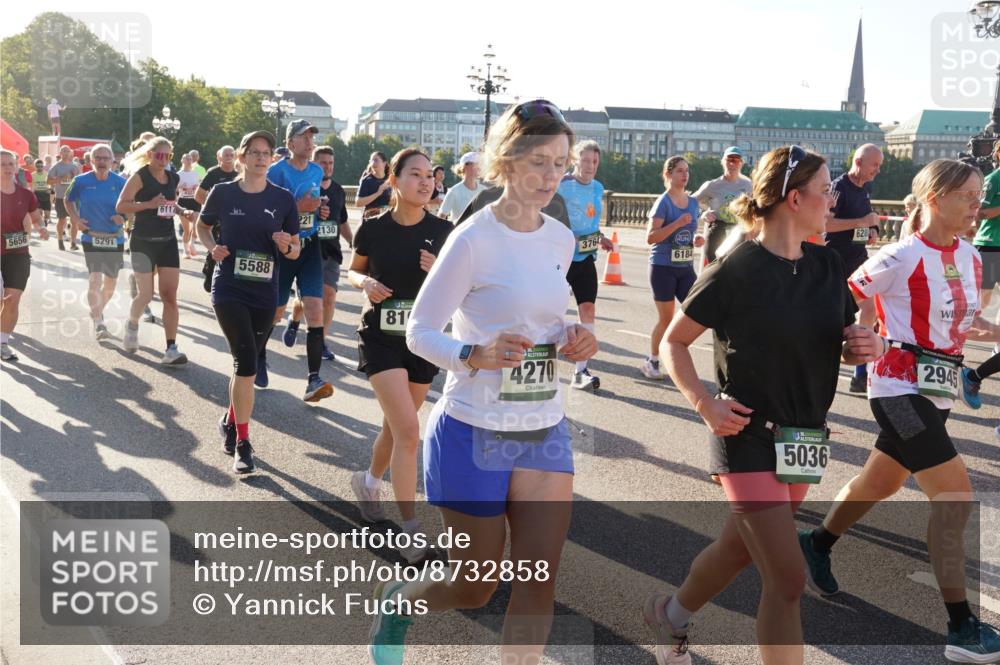 07.09.2025 - BARMER Alsterlauf Yannick Fuchs http://msf.ph/oto/8732858 07.09.2025 09:05:24 Laufen 5656, 5291, 6117, 5588, 2130, 81, 4270, 3764, 6184, 136, 5036, 6280, 2945 meine-sportfotos.de