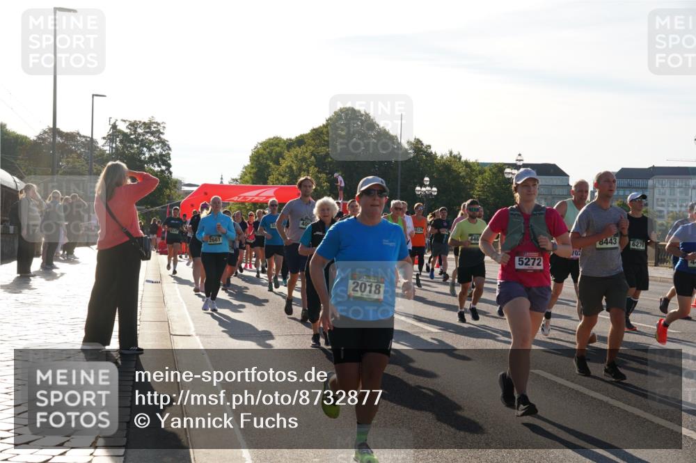 07.09.2025 - BARMER Alsterlauf Yannick Fuchs http://msf.ph/oto/8732877 07.09.2025 09:05:29 Laufen 6327, 2661, 2018, 8234, 446, 707, 5272, 8443, 6279 meine-sportfotos.de
