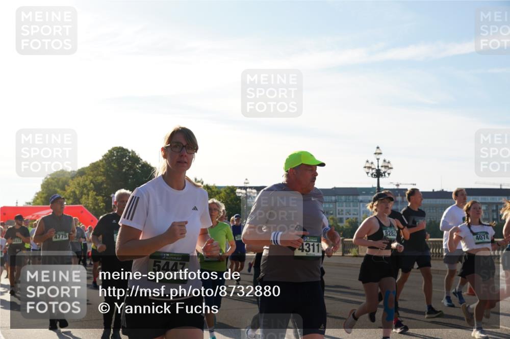 07.09.2025 - BARMER Alsterlauf Yannick Fuchs http://msf.ph/oto/8732880 07.09.2025 09:05:40 Laufen 4922, 4775, 6, 5447, 4311, 8282, 4074 meine-sportfotos.de