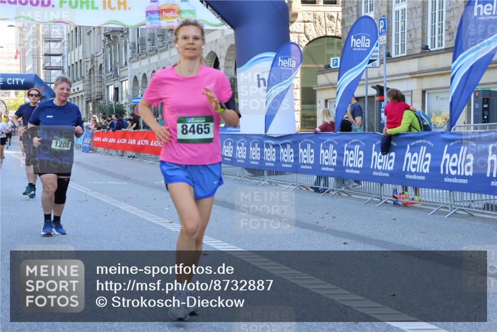07.09.2025 - BARMER Alsterlauf Strokosch-Dieckow http://msf.ph/oto/8732887 07.09.2025 11:47:05 Ziel 8223, 8285 meine-sportfotos.de