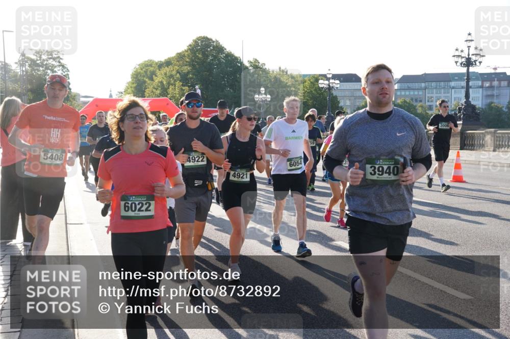 07.09.2025 - BARMER Alsterlauf Yannick Fuchs http://msf.ph/oto/8732892 07.09.2025 09:05:46 Laufen 5408, 6022, 59, 4922, 4921, 6054, 3940, 3006 meine-sportfotos.de