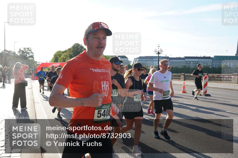 07.09.2025 - BARMER Alsterlauf Yannick Fuchs http://msf.ph/oto/8732903 07.09.2025 09:05:47 Laufen 30, 922, 36, 5408, 492, 6054 meine-sportfotos.de
