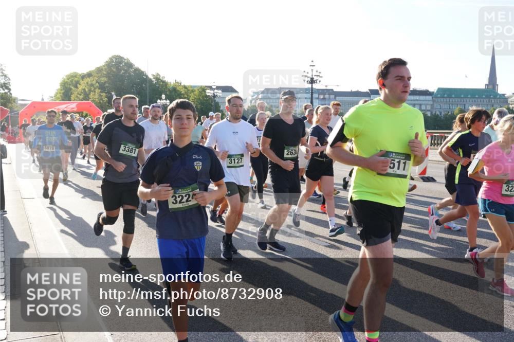 07.09.2025 - BARMER Alsterlauf Yannick Fuchs http://msf.ph/oto/8732908 07.09.2025 09:05:49 Laufen 5978, 3381, 3127, 263, 511, 322, 32 meine-sportfotos.de