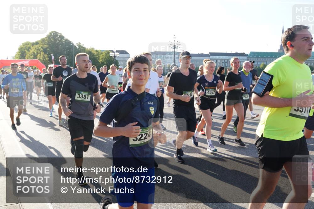 07.09.2025 - BARMER Alsterlauf Yannick Fuchs http://msf.ph/oto/8732912 07.09.2025 09:05:49 Laufen 5978, 3902, 3381, 0445, 38, 4567, 5224, 2030, 3511 meine-sportfotos.de