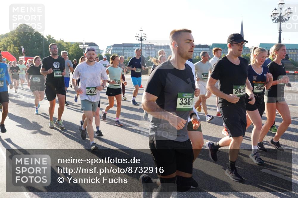 07.09.2025 - BARMER Alsterlauf Yannick Fuchs http://msf.ph/oto/8732916 07.09.2025 09:05:50 Laufen 8, 5201, 3902, 8446, 5683, 3445, 35, 3381, 4086, 2638, 4567 meine-sportfotos.de
