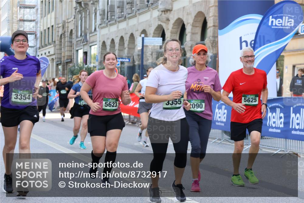 07.09.2025 - BARMER Alsterlauf Strokosch-Dieckow http://msf.ph/oto/8732917 07.09.2025 10:21:39 Ziel 2182, 3091, 3185, 3699, 4437, 4448, 4475, 4563, 5030, 5235, 8004 meine-sportfotos.de