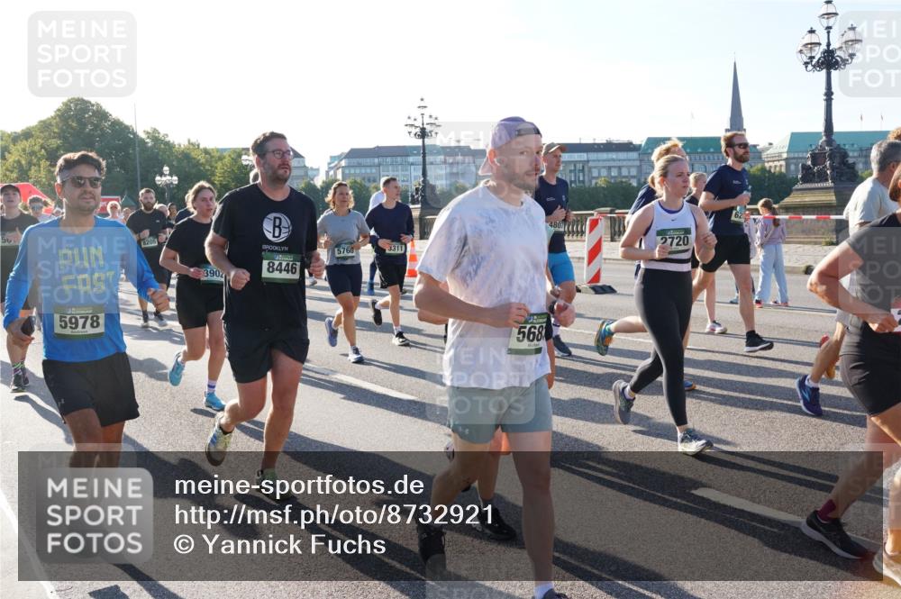 07.09.2025 - BARMER Alsterlauf Yannick Fuchs http://msf.ph/oto/8732921 07.09.2025 09:05:51 Laufen 56, 5978, 8205, 3902, 8446, 5760, 3311, 568, 4807, 2720 meine-sportfotos.de