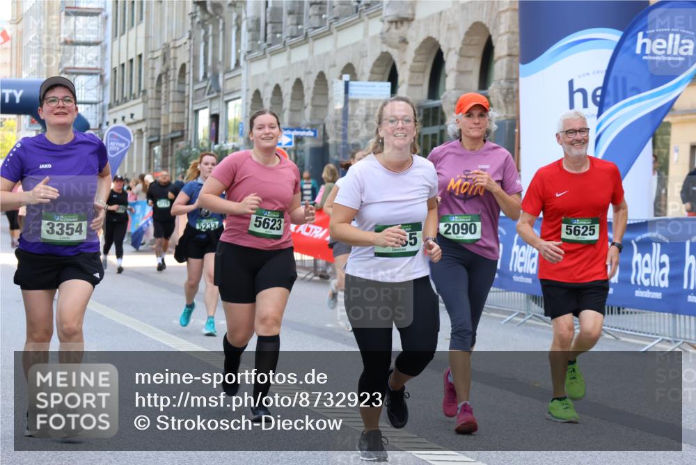 07.09.2025 - BARMER Alsterlauf Strokosch-Dieckow http://msf.ph/oto/8732923 07.09.2025 10:21:39 Ziel 2182, 3091, 3185, 3699, 4437, 4448, 4475, 4563, 5030, 5235, 8004 meine-sportfotos.de