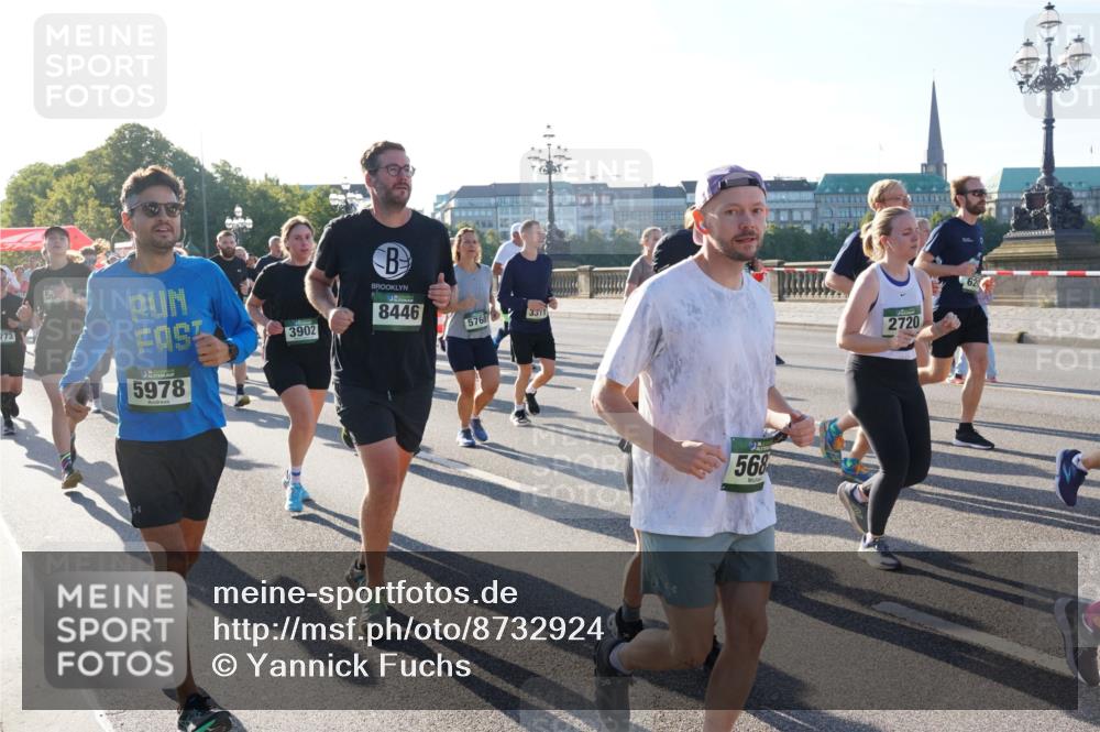 07.09.2025 - BARMER Alsterlauf Yannick Fuchs http://msf.ph/oto/8732924 07.09.2025 09:05:51 Laufen 773, 5978, 3902, 8446, 5760, 3511, 568, 2720 meine-sportfotos.de