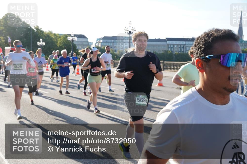 07.09.2025 - BARMER Alsterlauf Yannick Fuchs http://msf.ph/oto/8732950 07.09.2025 09:05:55 Laufen 5529, 3410, 4566, 5695 meine-sportfotos.de
