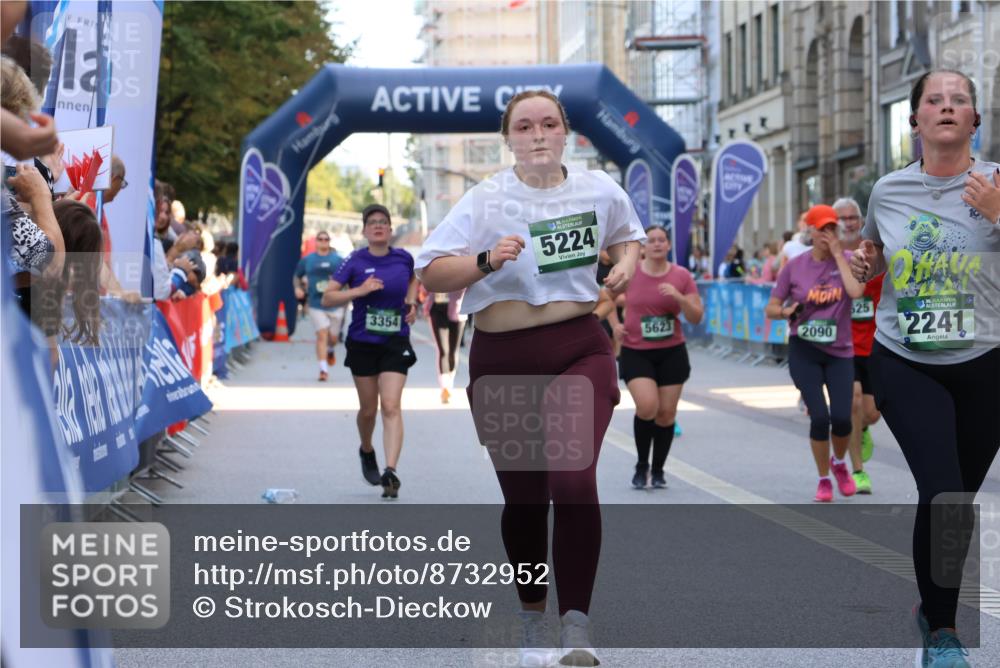 07.09.2025 - BARMER Alsterlauf Strokosch-Dieckow http://msf.ph/oto/8732952 07.09.2025 10:21:33 Ziel 2182, 2281, 2336, 2706, 3091, 3183, 3185, 3312, 3313, 4437, 5030, 5235, 5959, 8004 meine-sportfotos.de