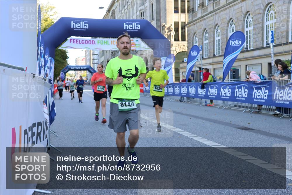 07.09.2025 - BARMER Alsterlauf Strokosch-Dieckow http://msf.ph/oto/8732956 07.09.2025 11:47:00 Ziel 8223, 8285 meine-sportfotos.de