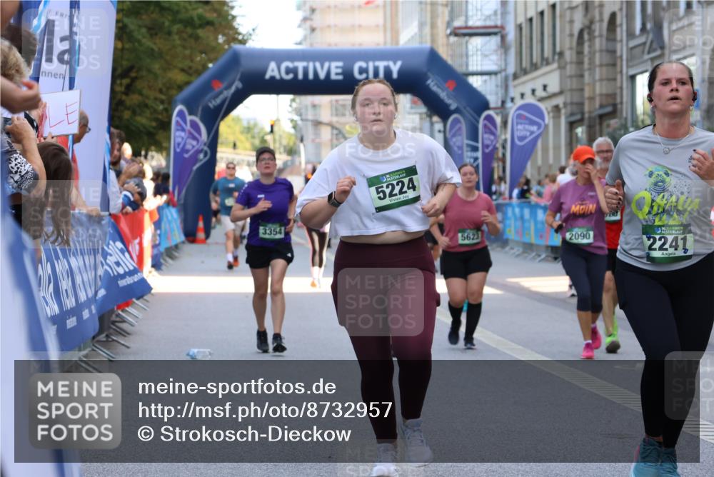07.09.2025 - BARMER Alsterlauf Strokosch-Dieckow http://msf.ph/oto/8732957 07.09.2025 10:21:33 Ziel 2182, 2281, 2336, 2706, 3091, 3183, 3185, 3312, 3313, 4437, 5030, 5235, 5959, 8004 meine-sportfotos.de