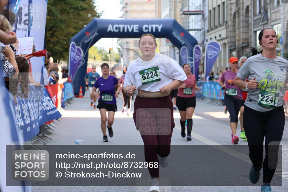 07.09.2025 - BARMER Alsterlauf Strokosch-Dieckow http://msf.ph/oto/8732968 07.09.2025 10:21:33 Ziel 2182, 2281, 2336, 2706, 3091, 3183, 3185, 3312, 3313, 4437, 5030, 5235, 5959, 8004 meine-sportfotos.de