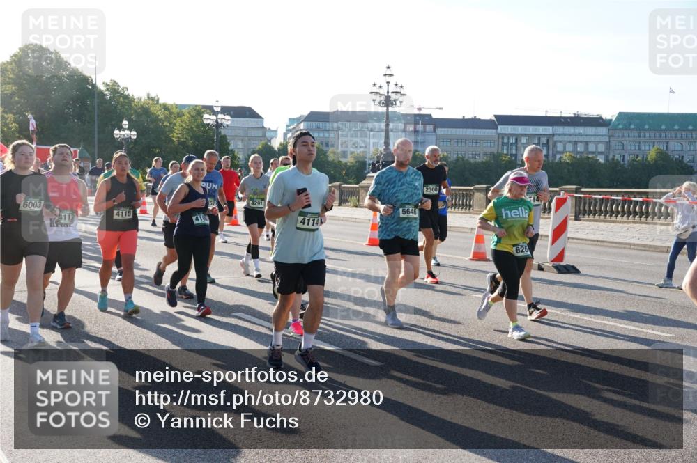 07.09.2025 - BARMER Alsterlauf Yannick Fuchs http://msf.ph/oto/8732980 07.09.2025 09:05:59 Laufen 6003, 52, 4291, 4115, 5646, 4113, 410, 4114, 2300, 626 meine-sportfotos.de