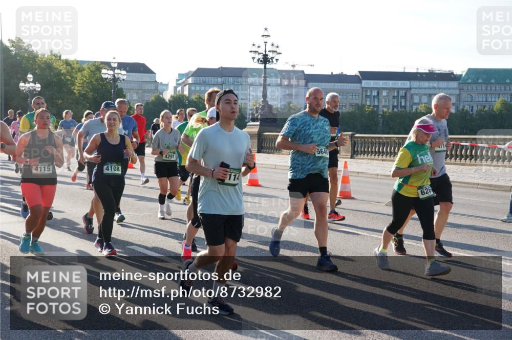 07.09.2025 - BARMER Alsterlauf Yannick Fuchs http://msf.ph/oto/8732982 07.09.2025 09:05:59 Laufen 4115, 4108, 4291, 114, 5646, 626 meine-sportfotos.de