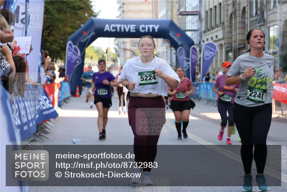 07.09.2025 - BARMER Alsterlauf Strokosch-Dieckow http://msf.ph/oto/8732983 07.09.2025 10:21:33 Ziel 2182, 2281, 2336, 2706, 3091, 3183, 3185, 3312, 3313, 4437, 5030, 5235, 5959, 8004 meine-sportfotos.de