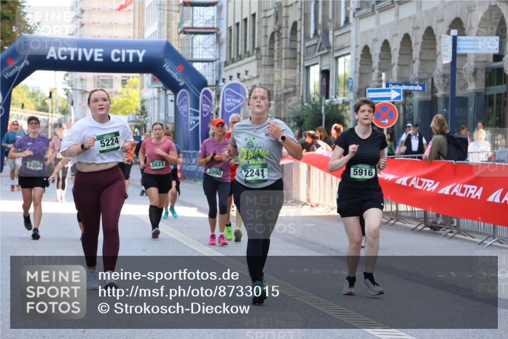 07.09.2025 - BARMER Alsterlauf Strokosch-Dieckow http://msf.ph/oto/8733015 07.09.2025 10:21:31 Ziel 2281, 2336, 2337, 2706, 3091, 3183, 3185, 3312, 3313, 4029, 4437, 5030, 5235, 5959, 8004 meine-sportfotos.de