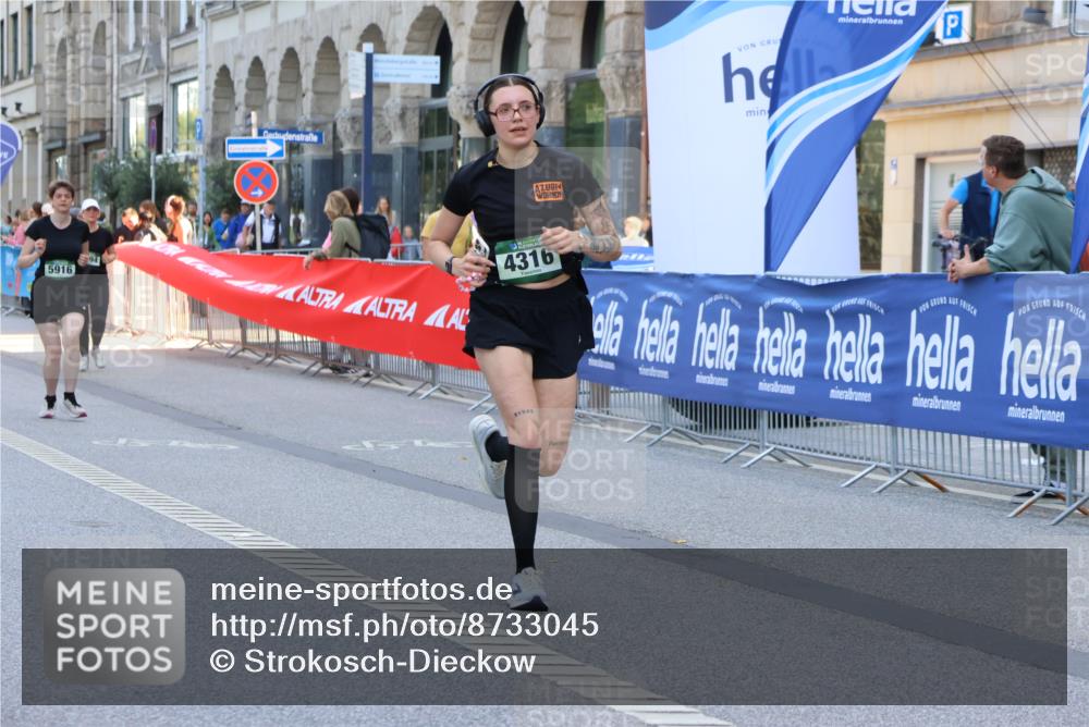 07.09.2025 - BARMER Alsterlauf Strokosch-Dieckow http://msf.ph/oto/8733045 07.09.2025 10:21:28 Ziel 2281, 2336, 2337, 2706, 3091, 3183, 3227, 3312, 3313, 3547, 3635, 4029, 4437, 5030, 5235, 5959 meine-sportfotos.de
