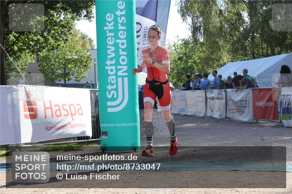 07.09.2025 - 19. Norderstedt Triathlon Luisa Fischer http://msf.ph/oto/8733047 07.09.2025 16:10:28 Ziel 1404 meine-sportfotos.de