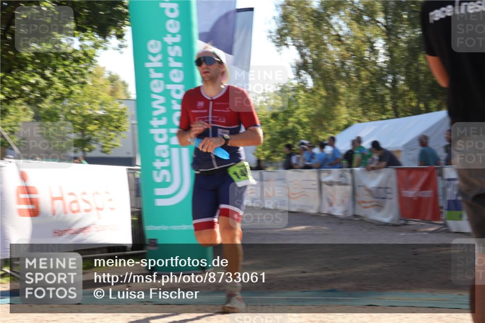 07.09.2025 - 19. Norderstedt Triathlon Luisa Fischer http://msf.ph/oto/8733061 07.09.2025 16:10:44 Ziel 1496 meine-sportfotos.de