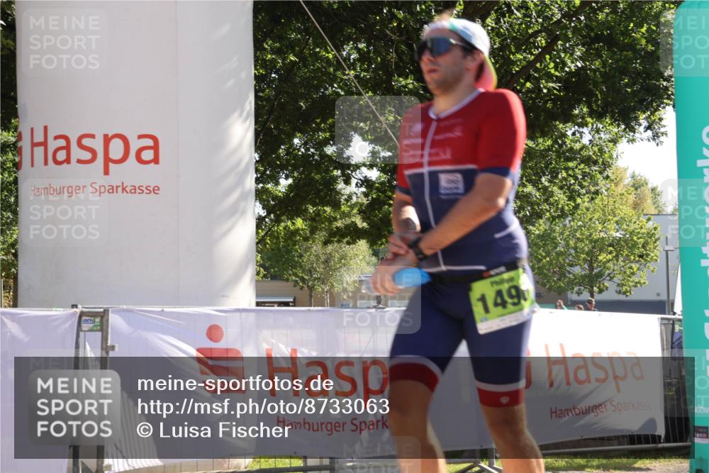 07.09.2025 - 19. Norderstedt Triathlon Luisa Fischer http://msf.ph/oto/8733063 07.09.2025 16:10:45 Ziel 1496 meine-sportfotos.de