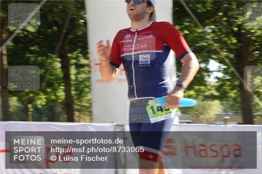 07.09.2025 - 19. Norderstedt Triathlon Luisa Fischer http://msf.ph/oto/8733065 07.09.2025 16:10:46 Ziel 1496 meine-sportfotos.de