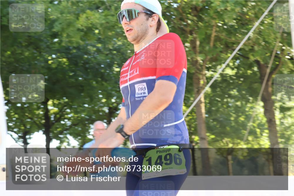 07.09.2025 - 19. Norderstedt Triathlon Luisa Fischer http://msf.ph/oto/8733069 07.09.2025 16:10:46 Ziel 1496 meine-sportfotos.de