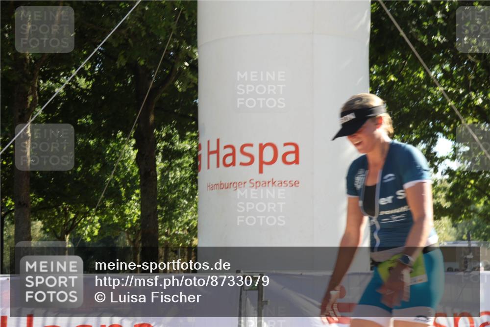 07.09.2025 - 19. Norderstedt Triathlon Luisa Fischer http://msf.ph/oto/8733079 07.09.2025 16:10:57 Ziel 441 meine-sportfotos.de