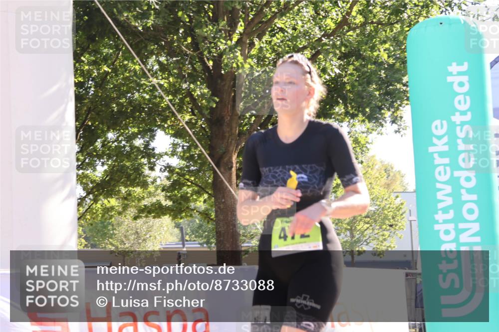 07.09.2025 - 19. Norderstedt Triathlon Luisa Fischer http://msf.ph/oto/8733088 07.09.2025 16:11:16 Ziel 472 meine-sportfotos.de