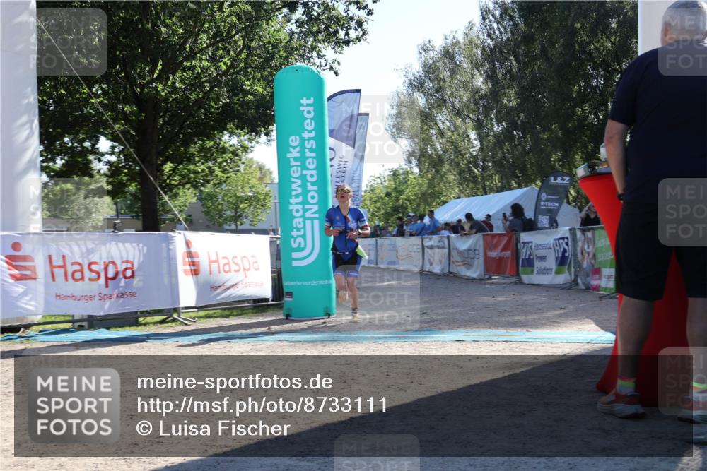 07.09.2025 - 19. Norderstedt Triathlon Luisa Fischer http://msf.ph/oto/8733111 07.09.2025 16:12:05 Ziel 478 meine-sportfotos.de