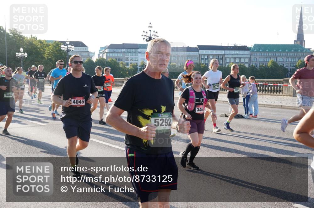 07.09.2025 - BARMER Alsterlauf Yannick Fuchs http://msf.ph/oto/8733125 07.09.2025 09:06:29 Laufen 163, 3687, 4045, 274, 5424, 5292, 346, 5594, 5595 meine-sportfotos.de