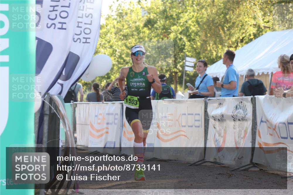 07.09.2025 - 19. Norderstedt Triathlon Luisa Fischer http://msf.ph/oto/8733141 07.09.2025 16:13:46 Ziel 1503 meine-sportfotos.de
