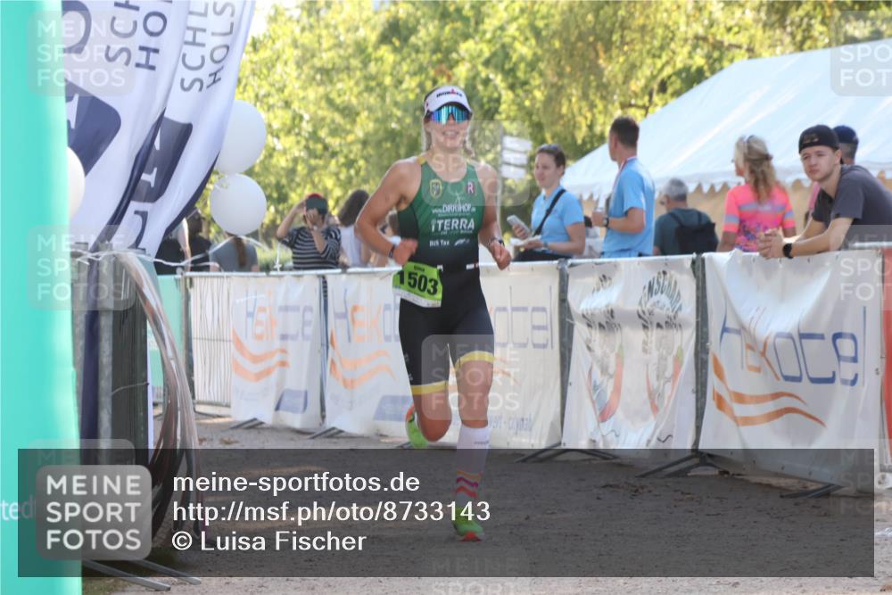 07.09.2025 - 19. Norderstedt Triathlon Luisa Fischer http://msf.ph/oto/8733143 07.09.2025 16:13:46 Ziel 1503 meine-sportfotos.de