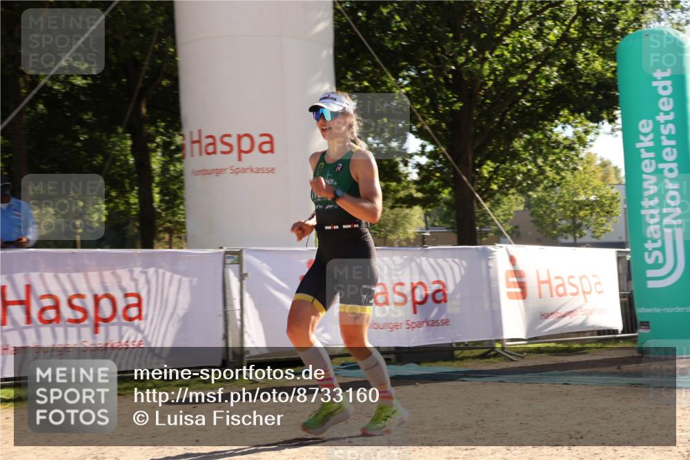 07.09.2025 - 19. Norderstedt Triathlon Luisa Fischer http://msf.ph/oto/8733160 07.09.2025 16:13:50 Ziel 469, 1503 meine-sportfotos.de