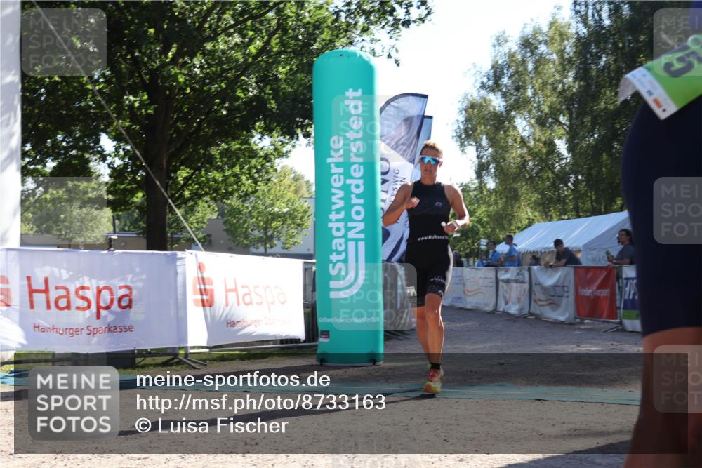 07.09.2025 - 19. Norderstedt Triathlon Luisa Fischer http://msf.ph/oto/8733163 07.09.2025 16:13:54 Ziel 469, 1503 meine-sportfotos.de
