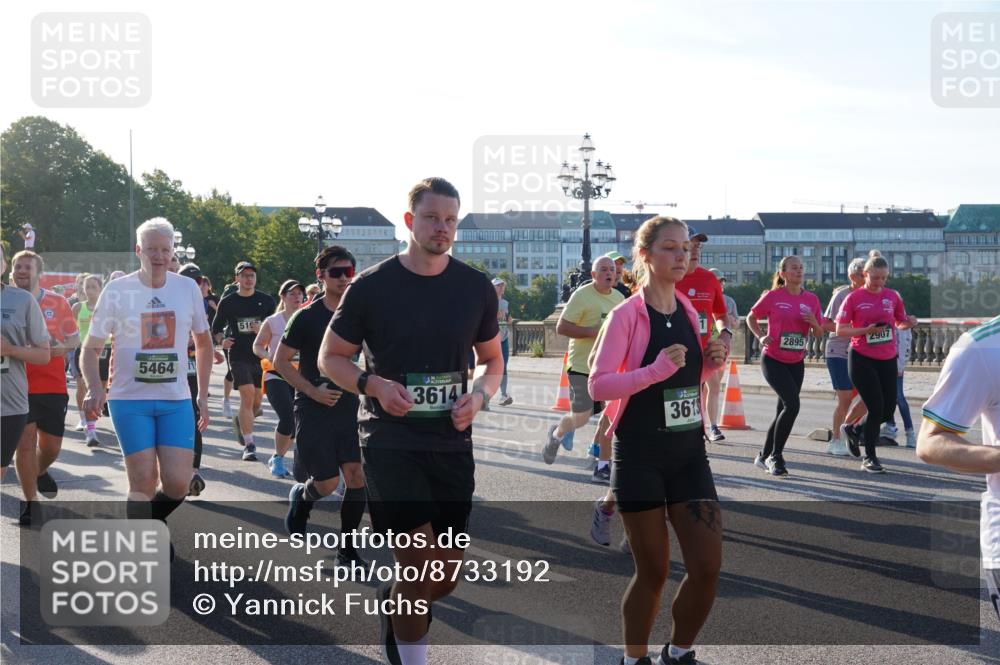 07.09.2025 - BARMER Alsterlauf Yannick Fuchs http://msf.ph/oto/8733192 07.09.2025 09:06:34 Laufen 5464, 510, 3614, 3613, 2895, 2907 meine-sportfotos.de