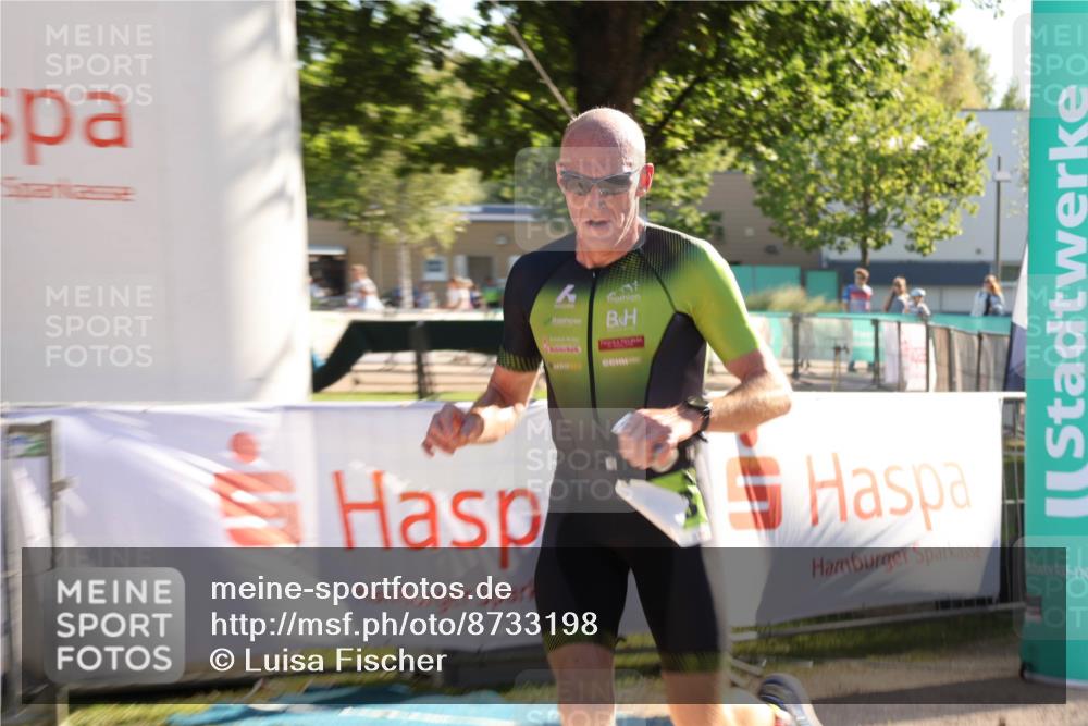 07.09.2025 - 19. Norderstedt Triathlon Luisa Fischer http://msf.ph/oto/8733198 07.09.2025 16:15:44 Ziel 1483 meine-sportfotos.de