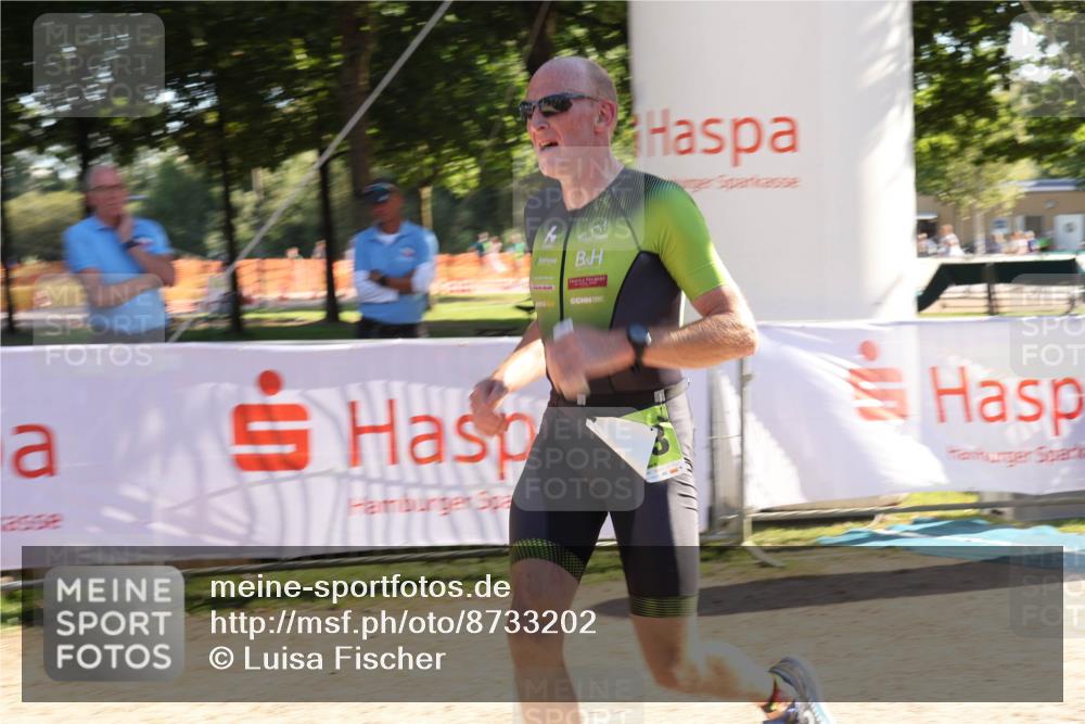 07.09.2025 - 19. Norderstedt Triathlon Luisa Fischer http://msf.ph/oto/8733202 07.09.2025 16:15:45 Ziel 1483 meine-sportfotos.de