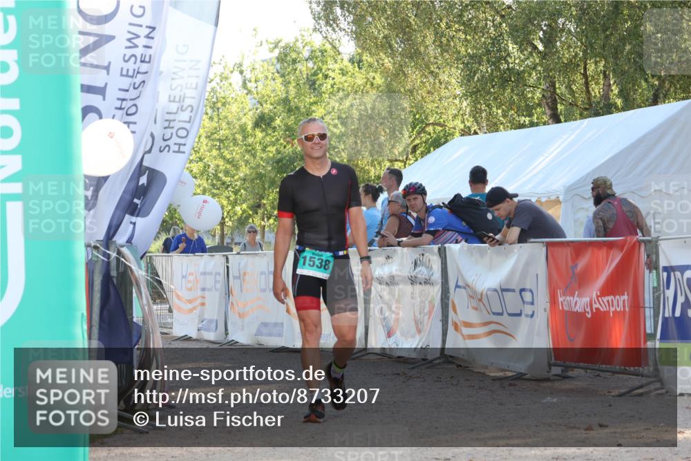 07.09.2025 - 19. Norderstedt Triathlon Luisa Fischer http://msf.ph/oto/8733207 07.09.2025 16:16:47 Ziel  meine-sportfotos.de