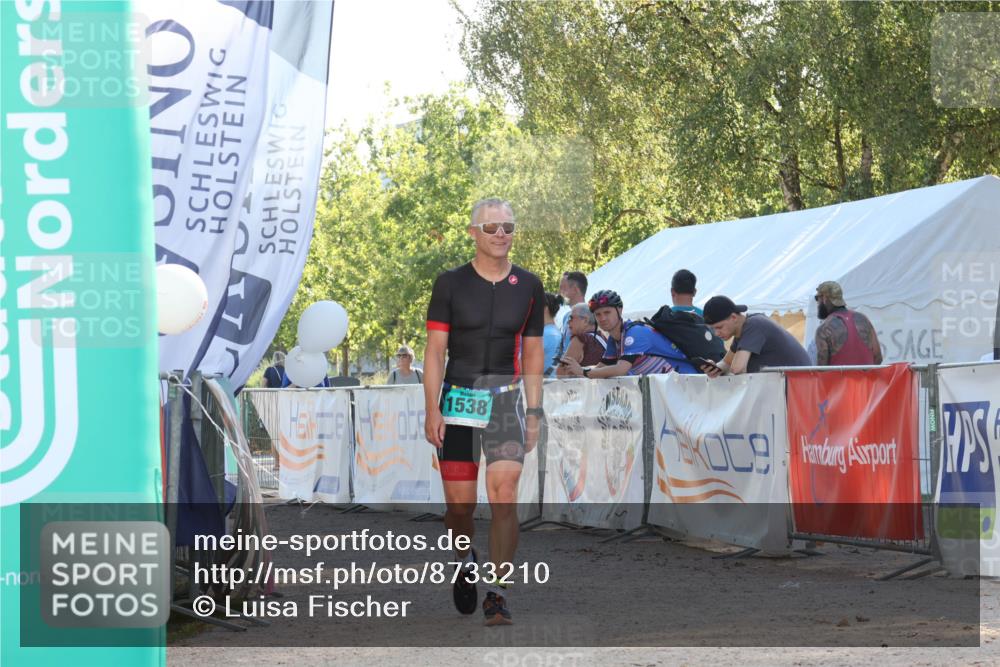 07.09.2025 - 19. Norderstedt Triathlon Luisa Fischer http://msf.ph/oto/8733210 07.09.2025 16:16:48 Ziel 1538 meine-sportfotos.de