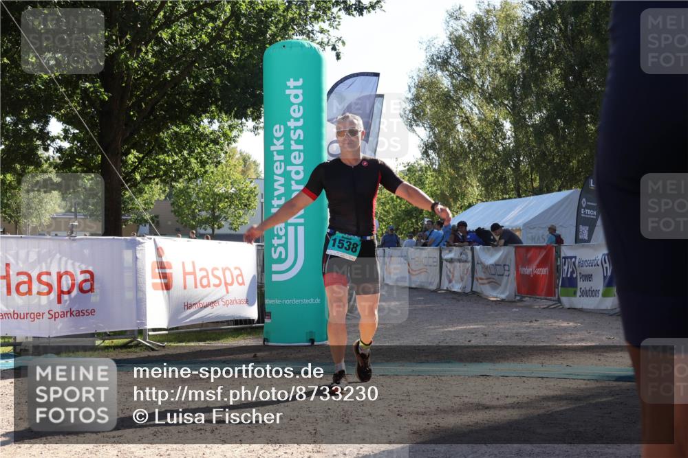 07.09.2025 - 19. Norderstedt Triathlon Luisa Fischer http://msf.ph/oto/8733230 07.09.2025 16:16:54 Ziel 1538 meine-sportfotos.de