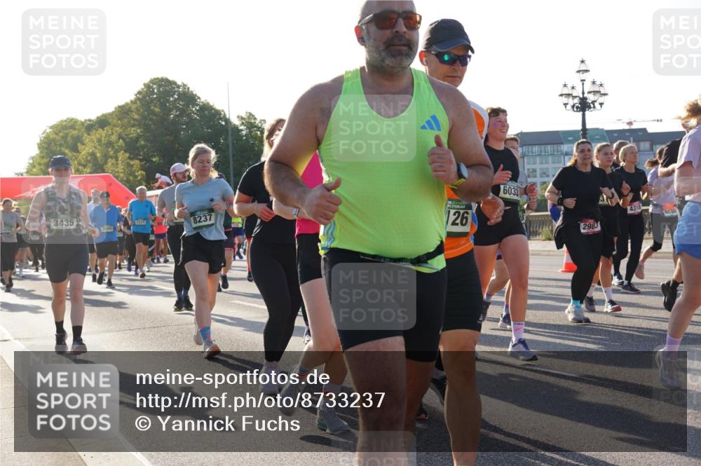 07.09.2025 - BARMER Alsterlauf Yannick Fuchs http://msf.ph/oto/8733237 07.09.2025 09:06:43 Laufen 3435, 255, 3508, 8237, 36, 126, 6033, 2983, 4318, 4846 meine-sportfotos.de